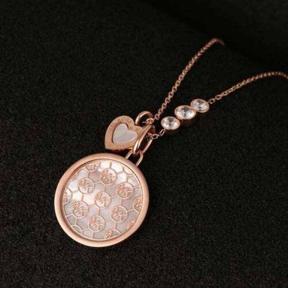 Michael Kors MONOGRAM Mother of Pearl Necklace - Picture 4 of 6